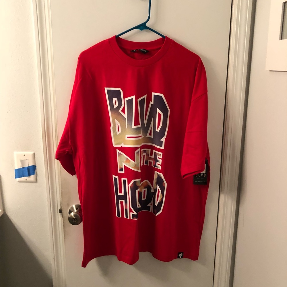 Men’s 2xl BLVD Red T-shirt NWT.